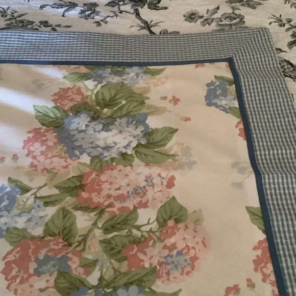 Floral 52” Square Bordered Table Covering - Picture 8 of 11